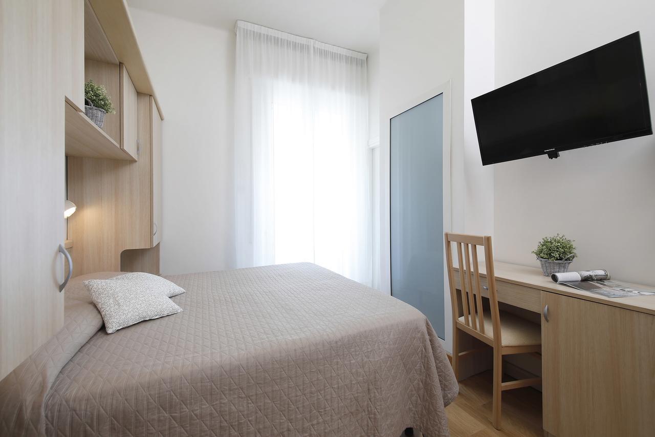 Hotel Lungomare Cattolica Exterior photo
