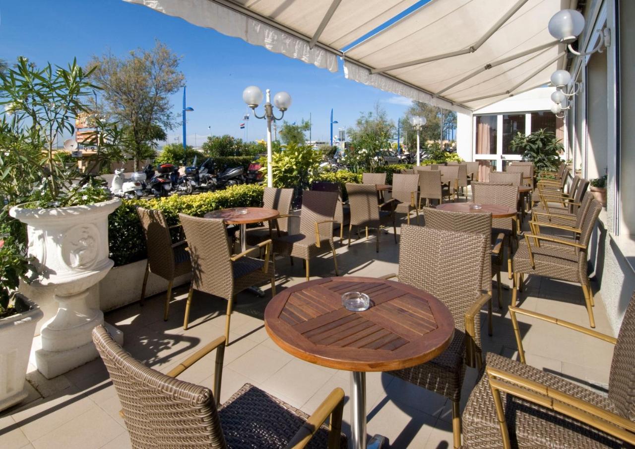 Hotel Lungomare Cattolica Exterior photo